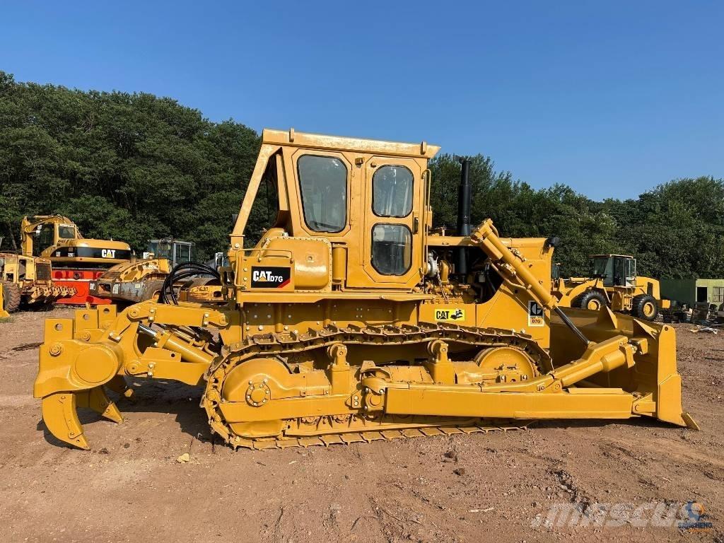 CAT D7G Верижни булдозери
