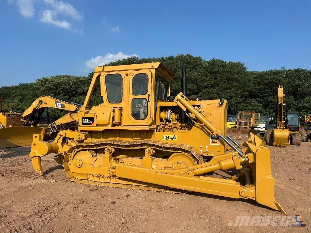 CAT D7G Верижни булдозери
