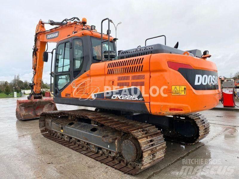 Doosan DX 225 LC Верижен екскаватор