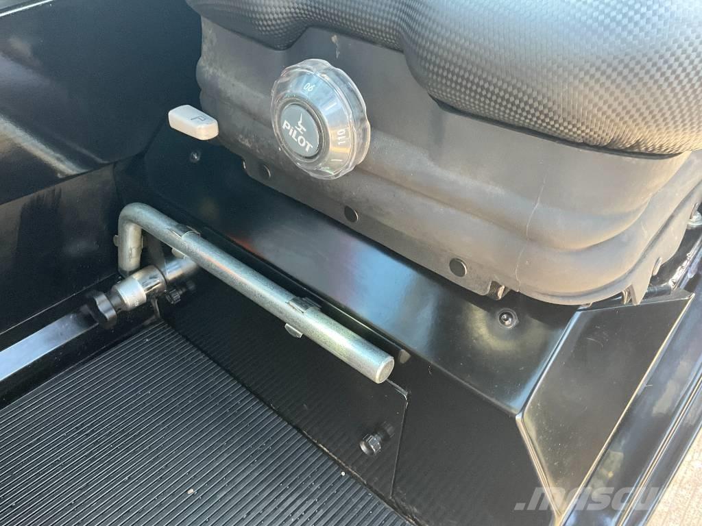 Manitou ULM 412 H Телескопични товарачи