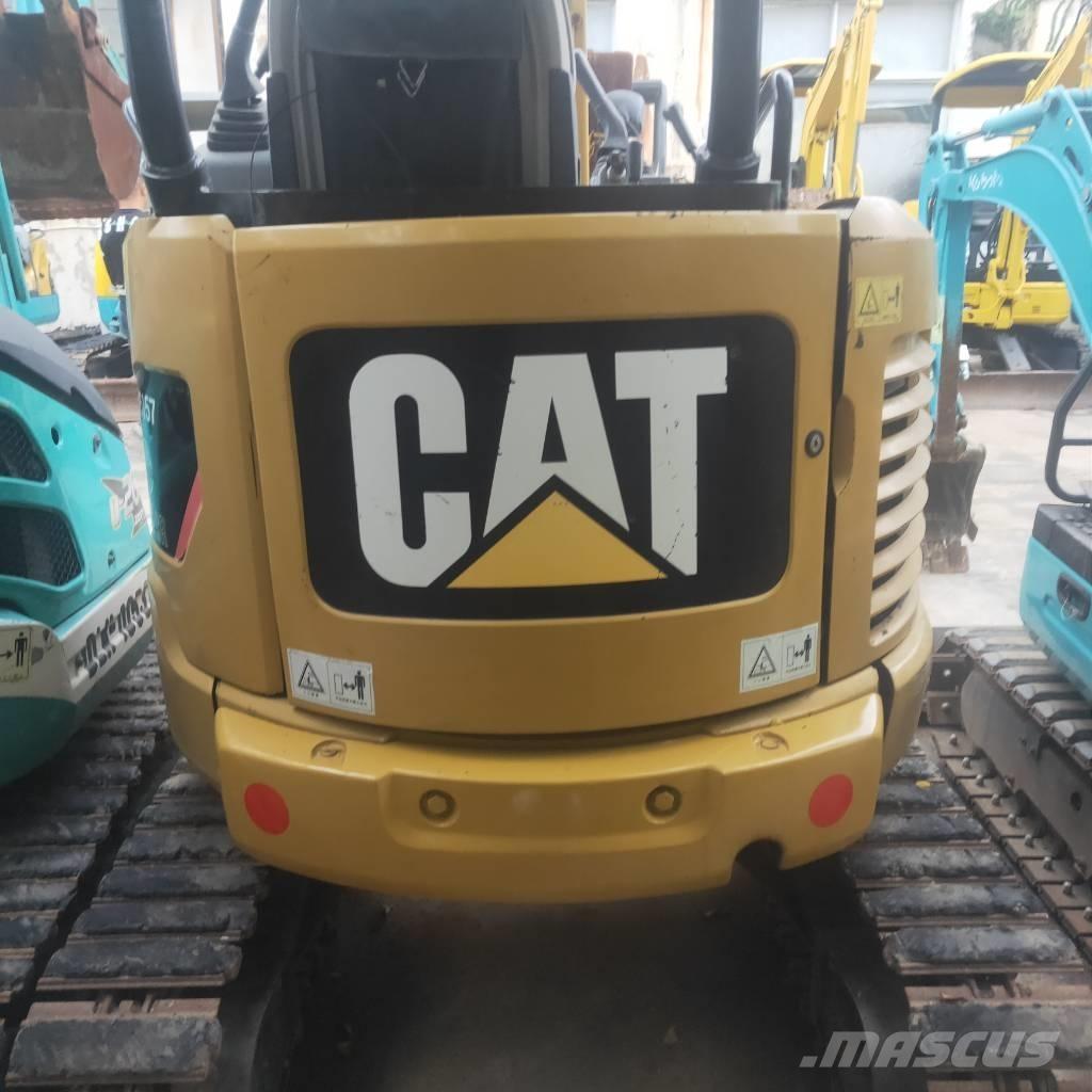 CAT 302C Мини екскаватори < 7 т