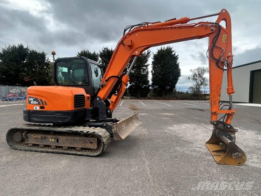Doosan DX 85 R-3 Средни екскаватори 7т - 12т