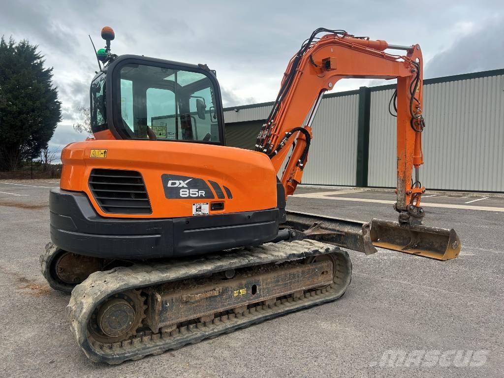 Doosan DX 85 R-3 Средни екскаватори 7т - 12т