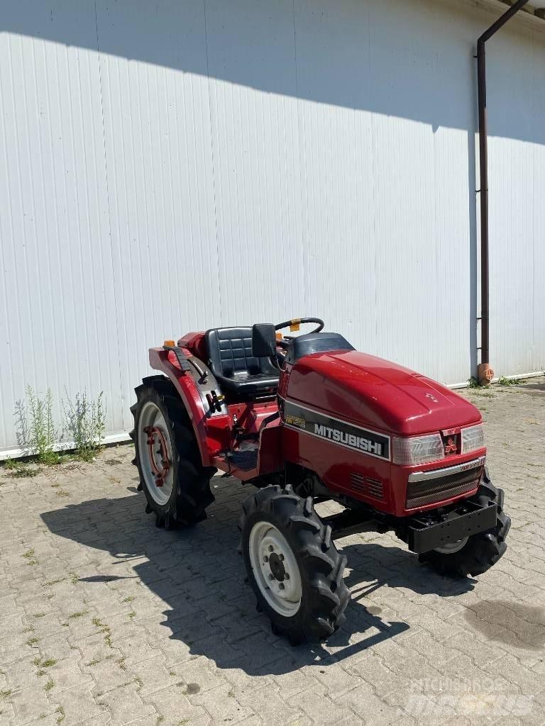 Mitsubishi MT205 Компактни трактори
