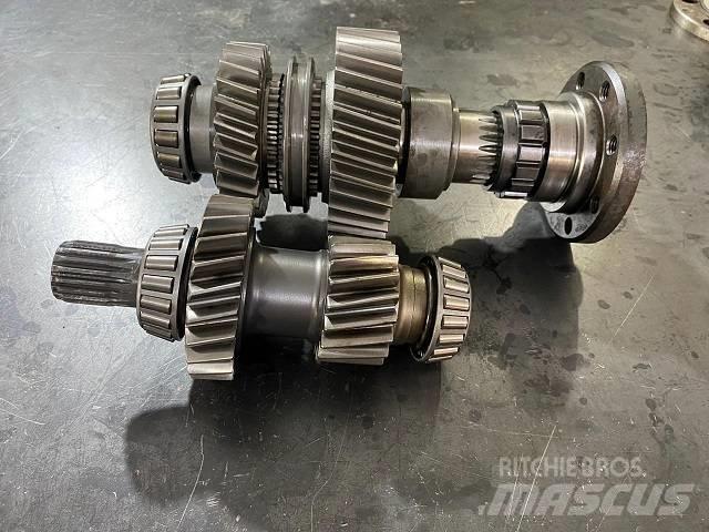Fendt 500 PTO GEARS Предаване