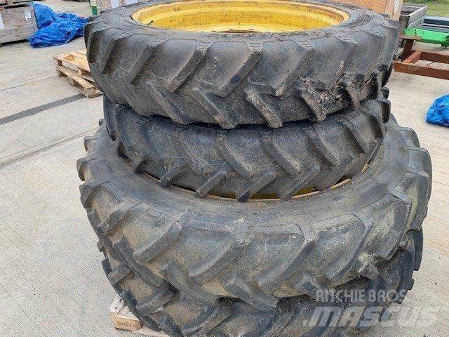  270/95R36 Колелета/Гуми