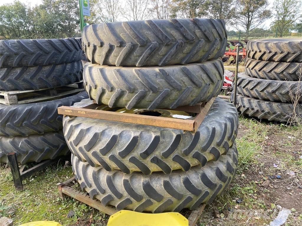  380/105R50 Колелета/Гуми