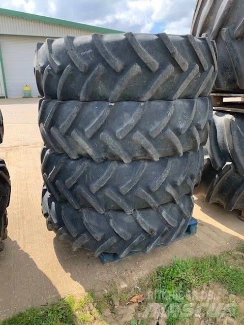  380/85R34 Колелета/Гуми