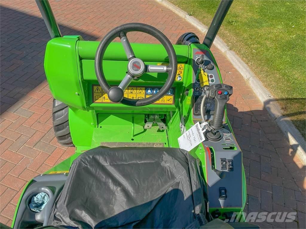 Avant 735 Колесни товарачи