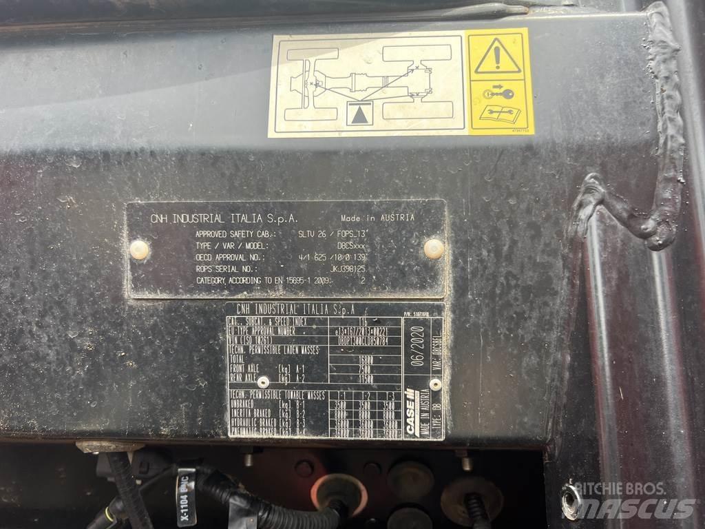 Case IH OPTUM 300 Трактори