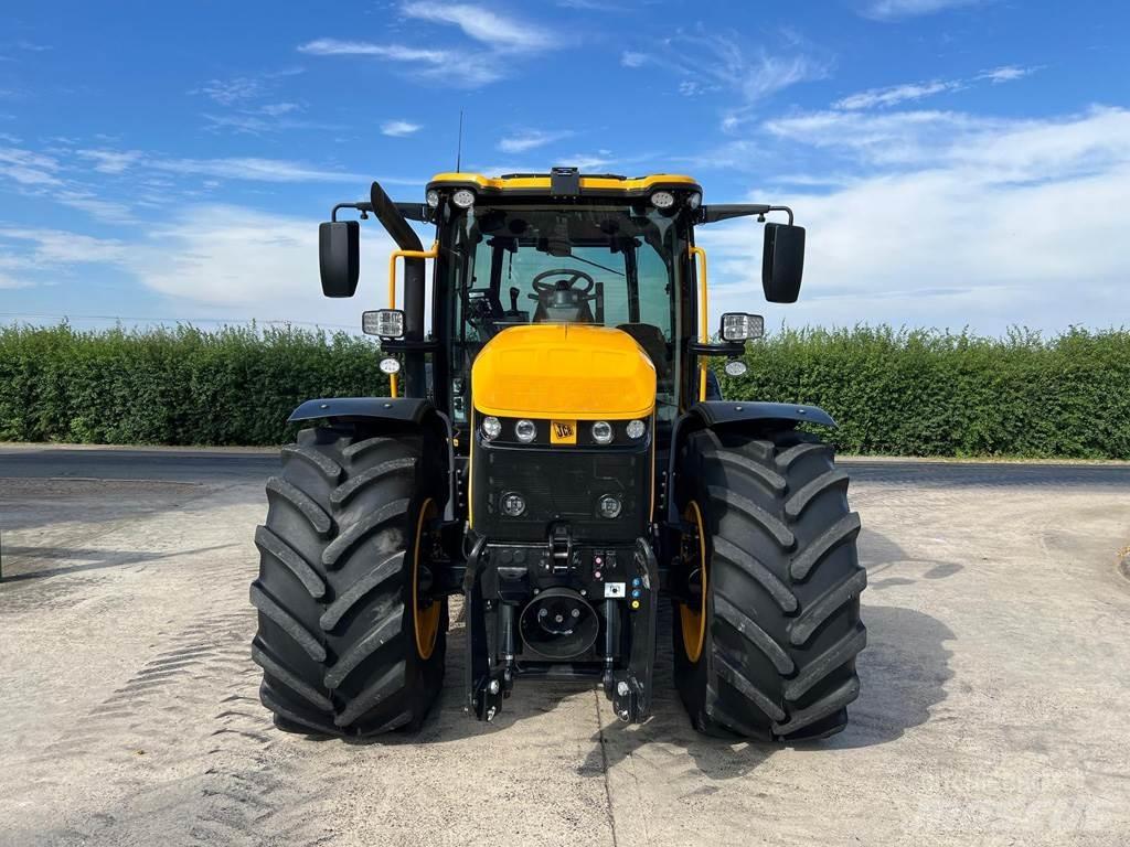 JCB 4220 ICON Трактори