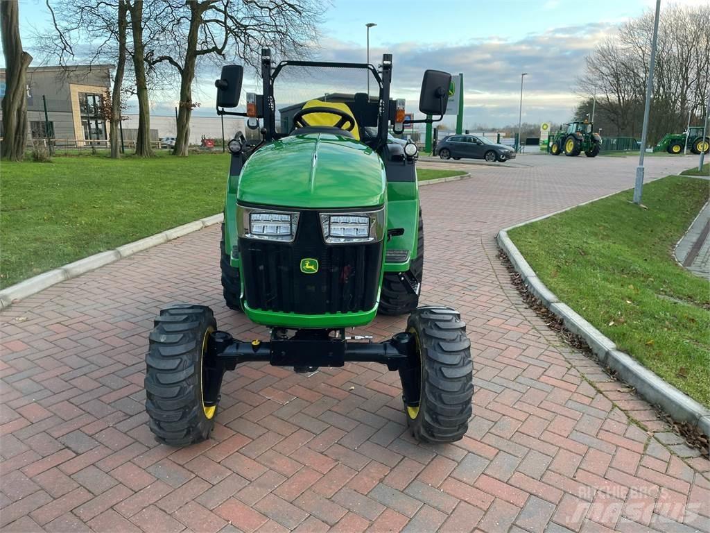 John Deere 2038R Компактни трактори
