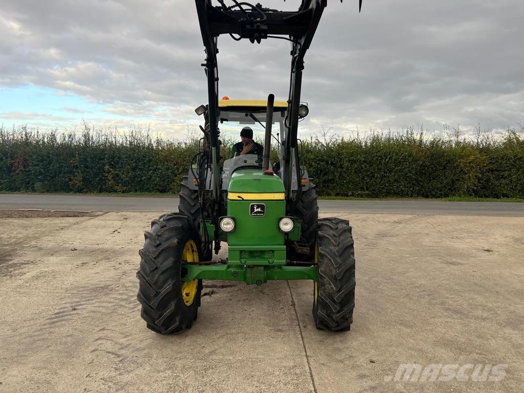 John Deere 2650 Трактори