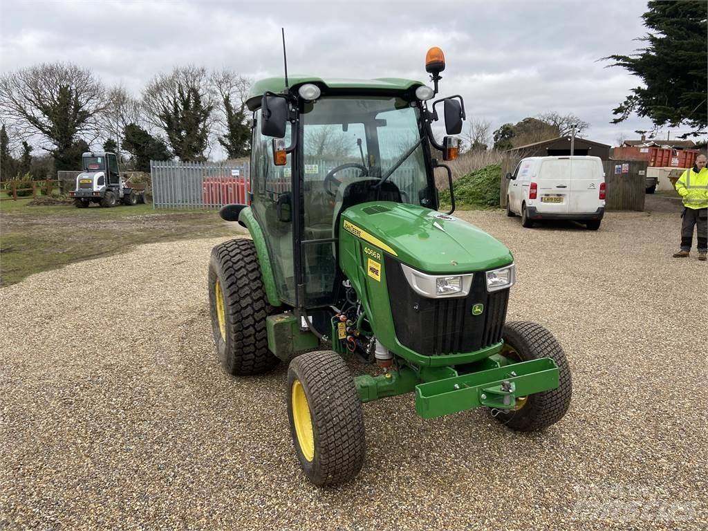 John Deere 4066R Компактни трактори
