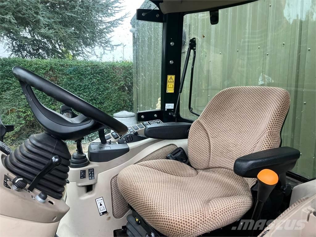 John Deere 4066R Компактни трактори