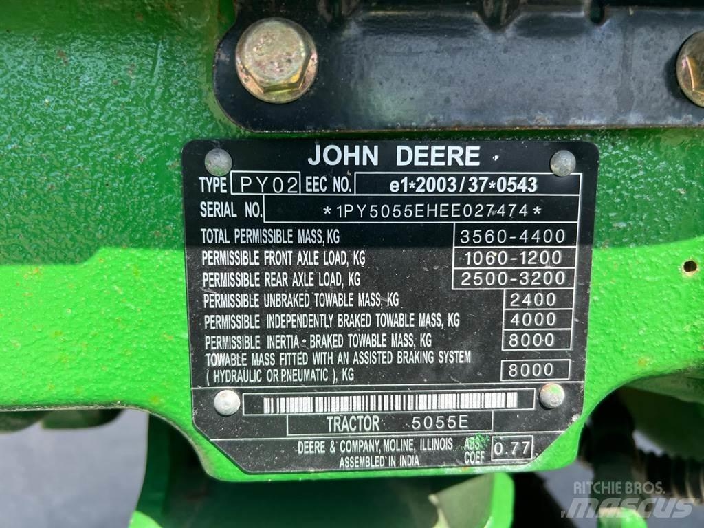 John Deere 5055E Трактори