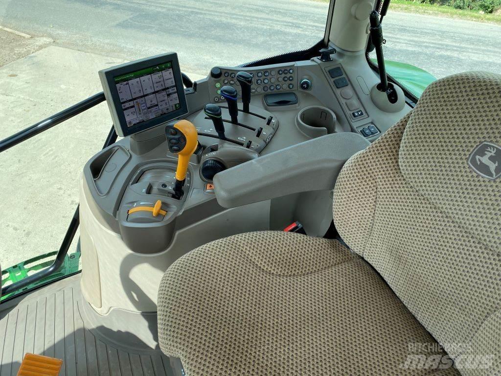 John Deere 6R120 Трактори