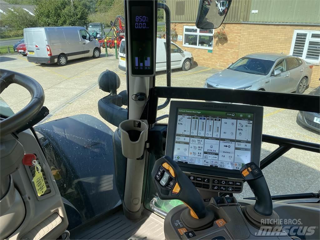 John Deere 6R250 Трактори