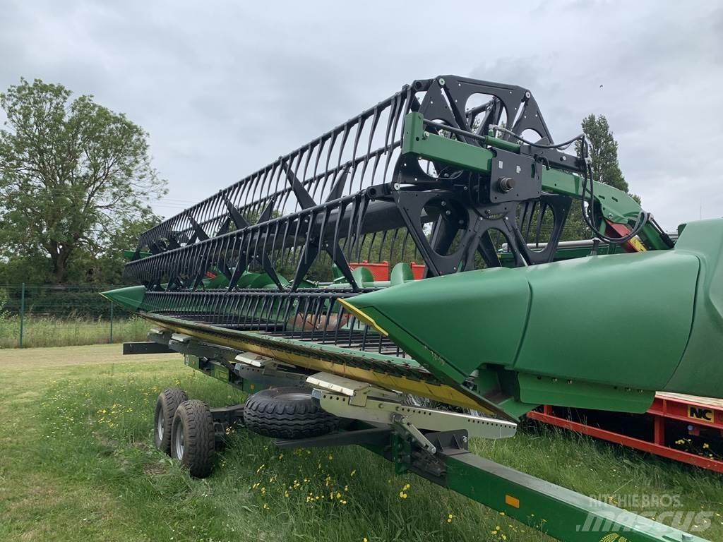 John Deere 725D Комбайни