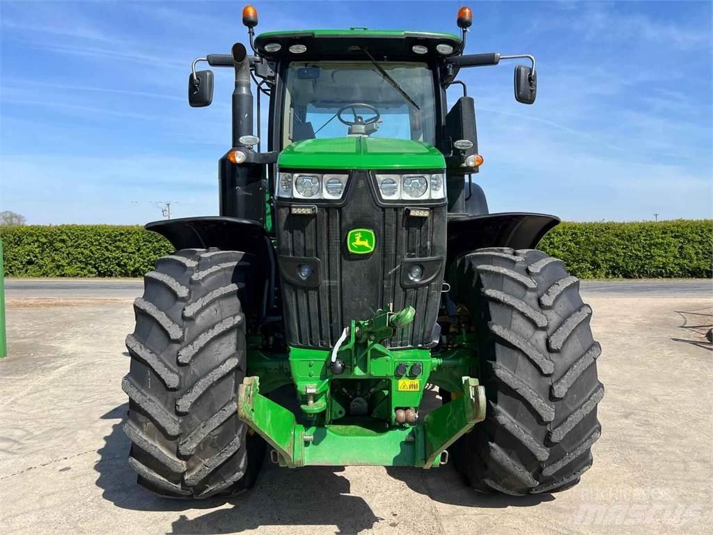 John Deere 7310R Трактори