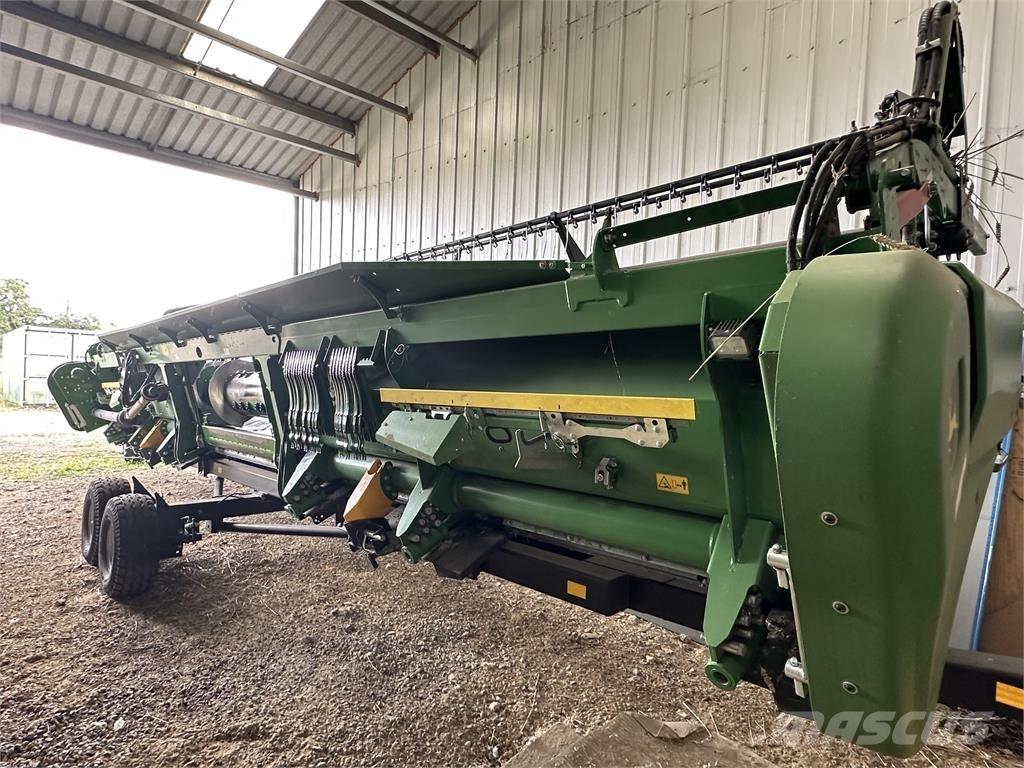 John Deere T670 Комбайни