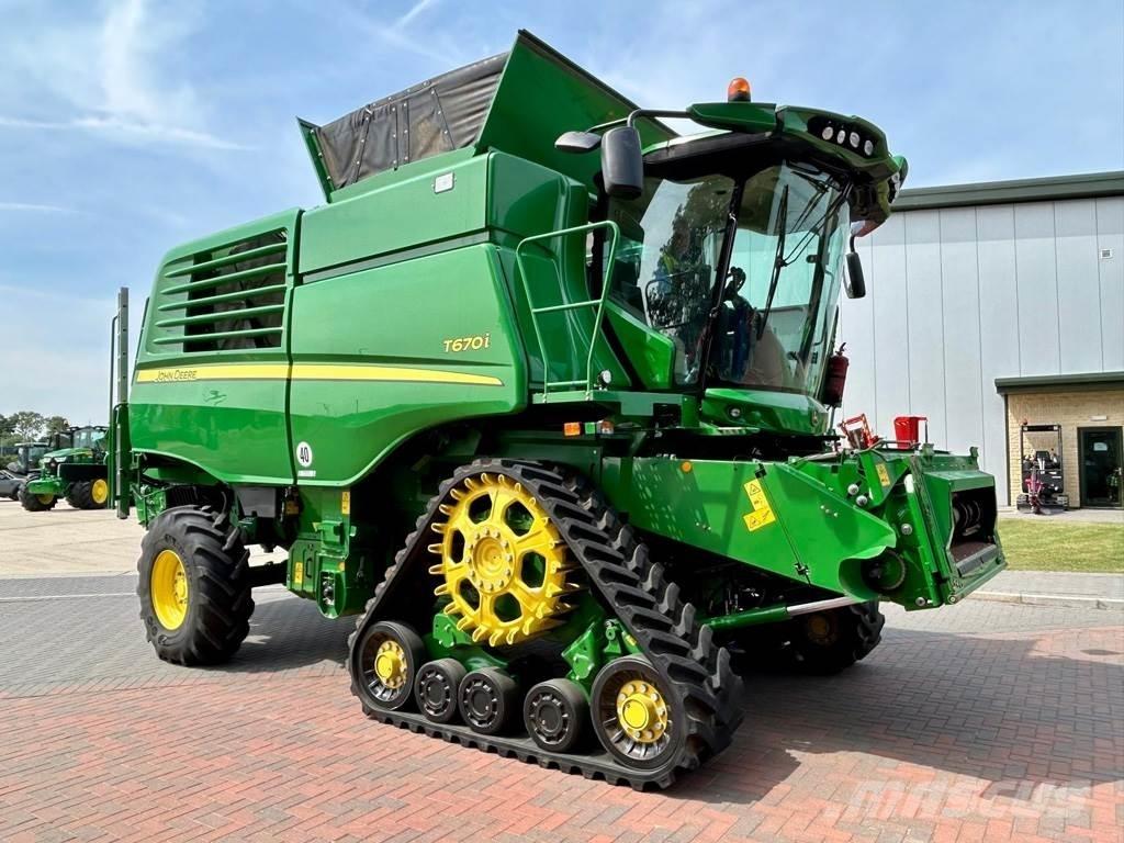 John Deere T670 Комбайни