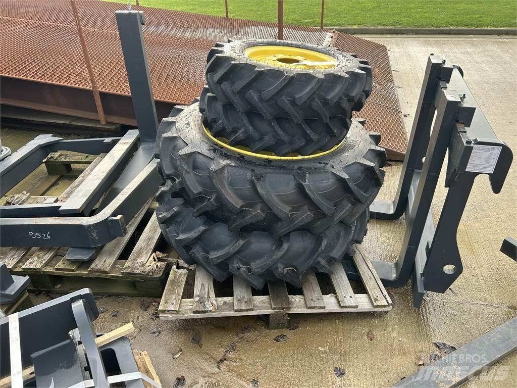 John Deere TYRES Селскостопанство - Други