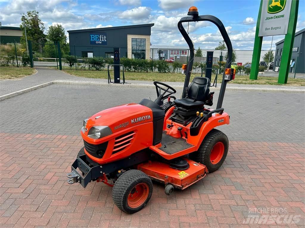 Kubota BX2350 Компактни трактори