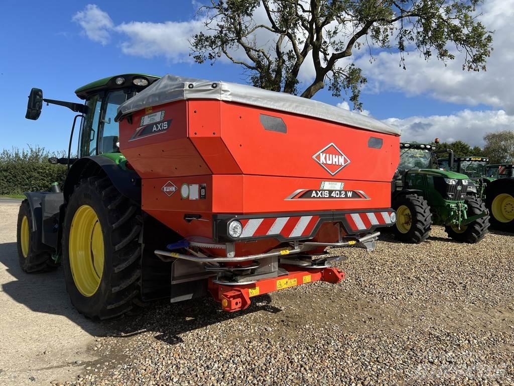 Kuhn 40.2W Минерални приспособления за разширяване на струята