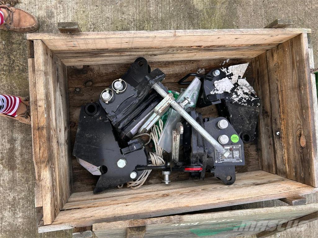 McConnel BRACKETS Телескопични товарачи за селското стопанство