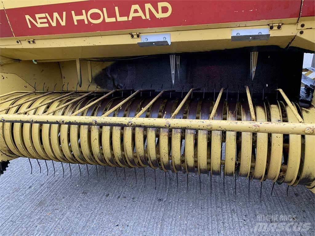 New Holland 945 Сламопреси за кръгли бали
