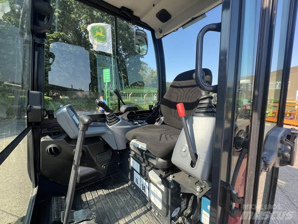 Yanmar SV26 Средни екскаватори 7т - 12т