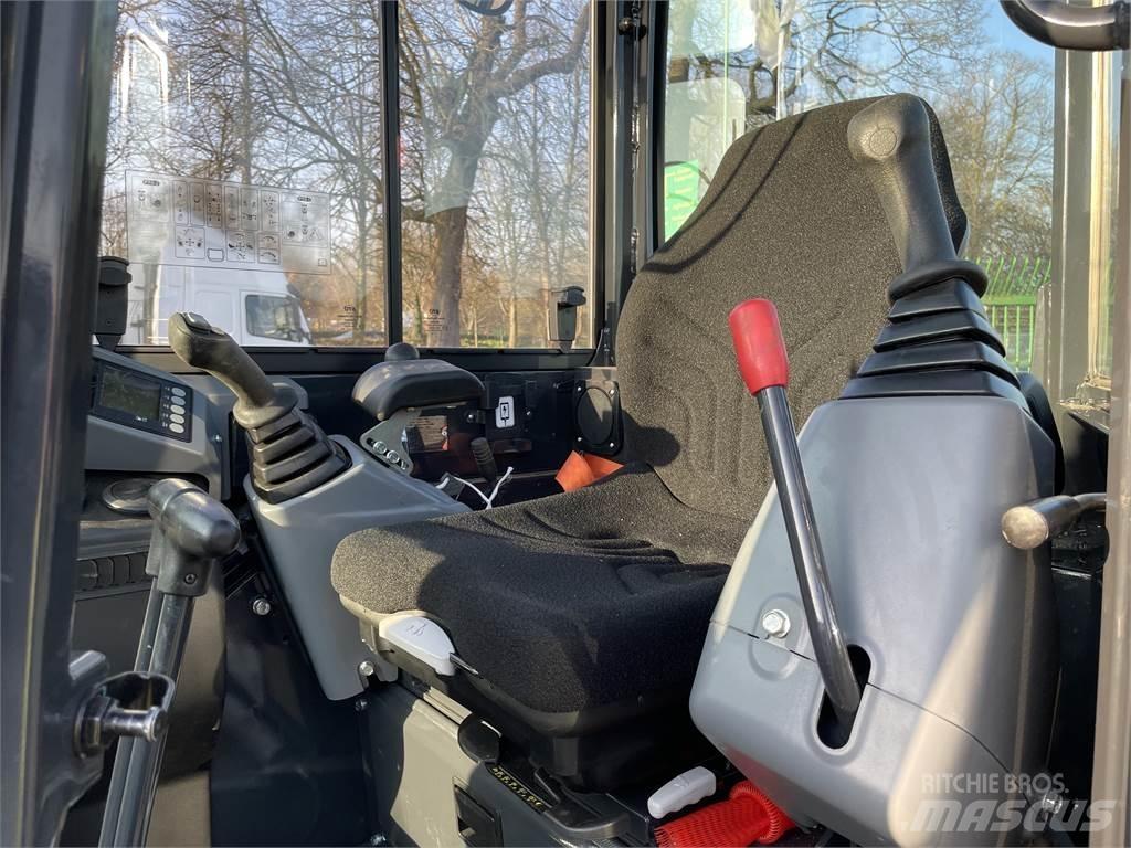 Yanmar VIO26-6 Средни екскаватори 7т - 12т