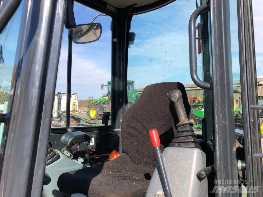 Yanmar VIO26-6 Средни екскаватори 7т - 12т