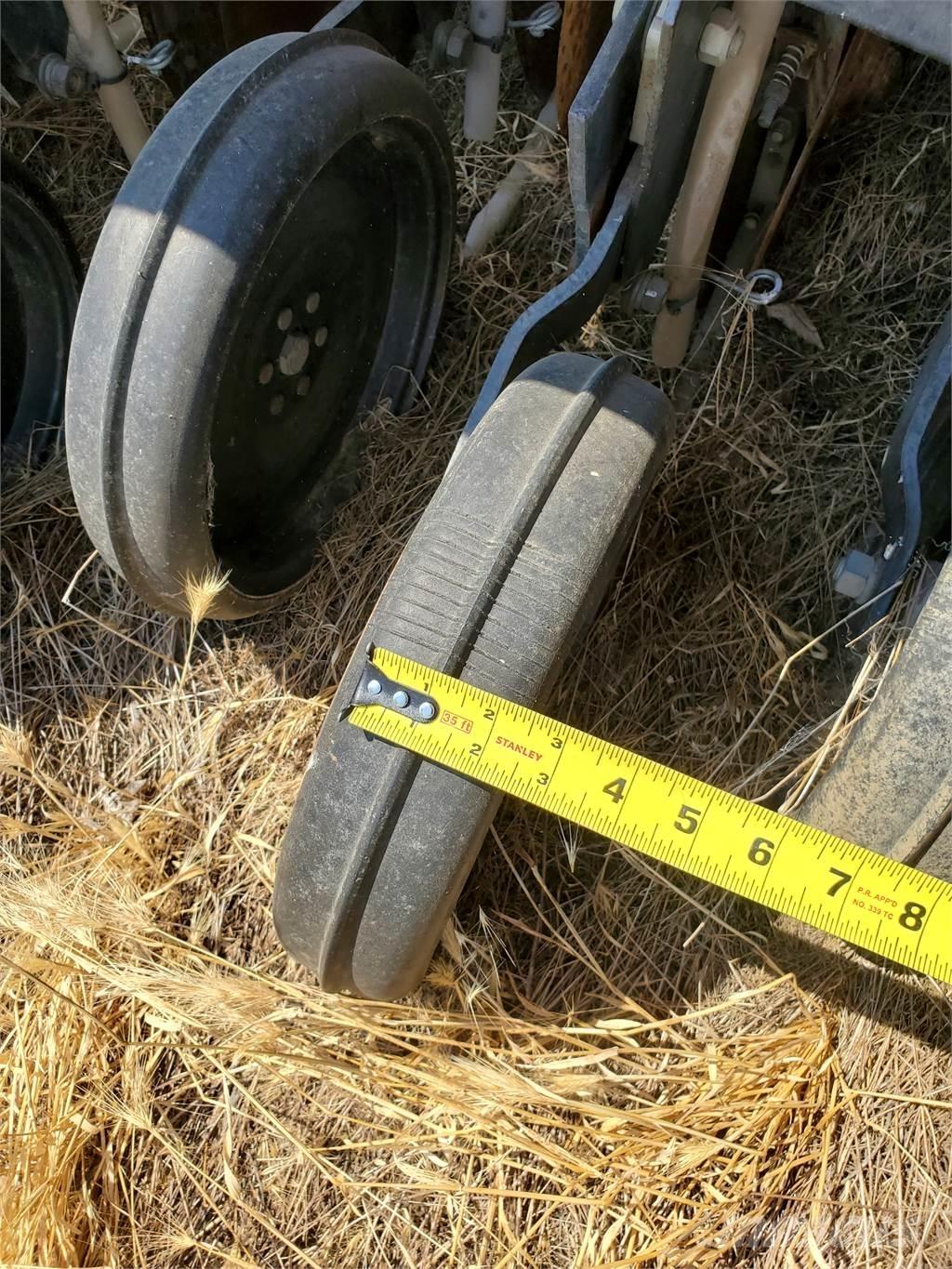 CASE 5400 Други машини за сеене и аксесоари