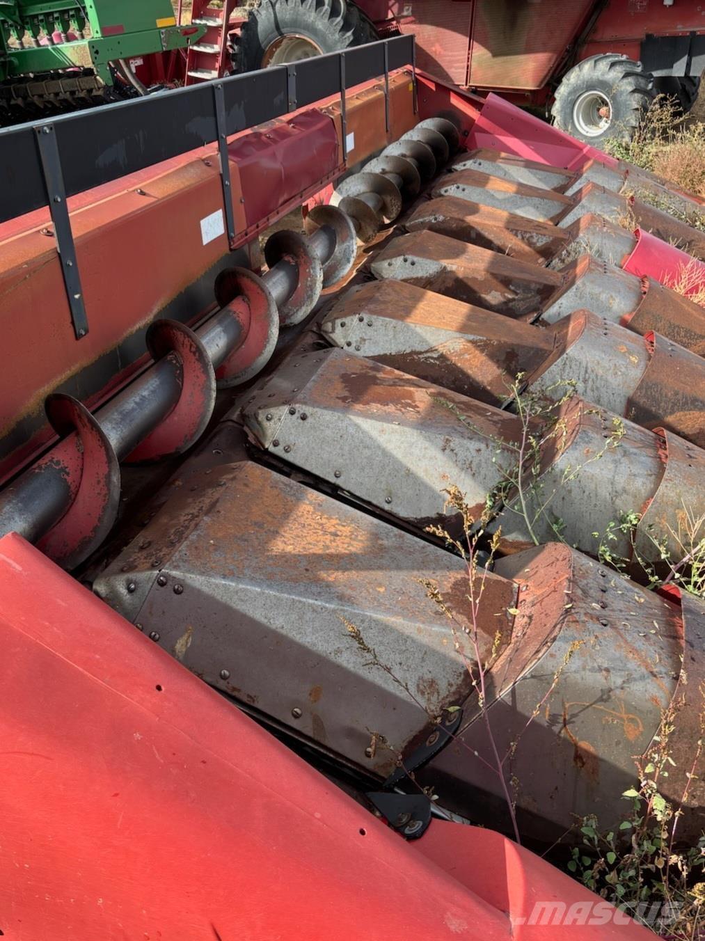 Case IH 1083 Комбайни