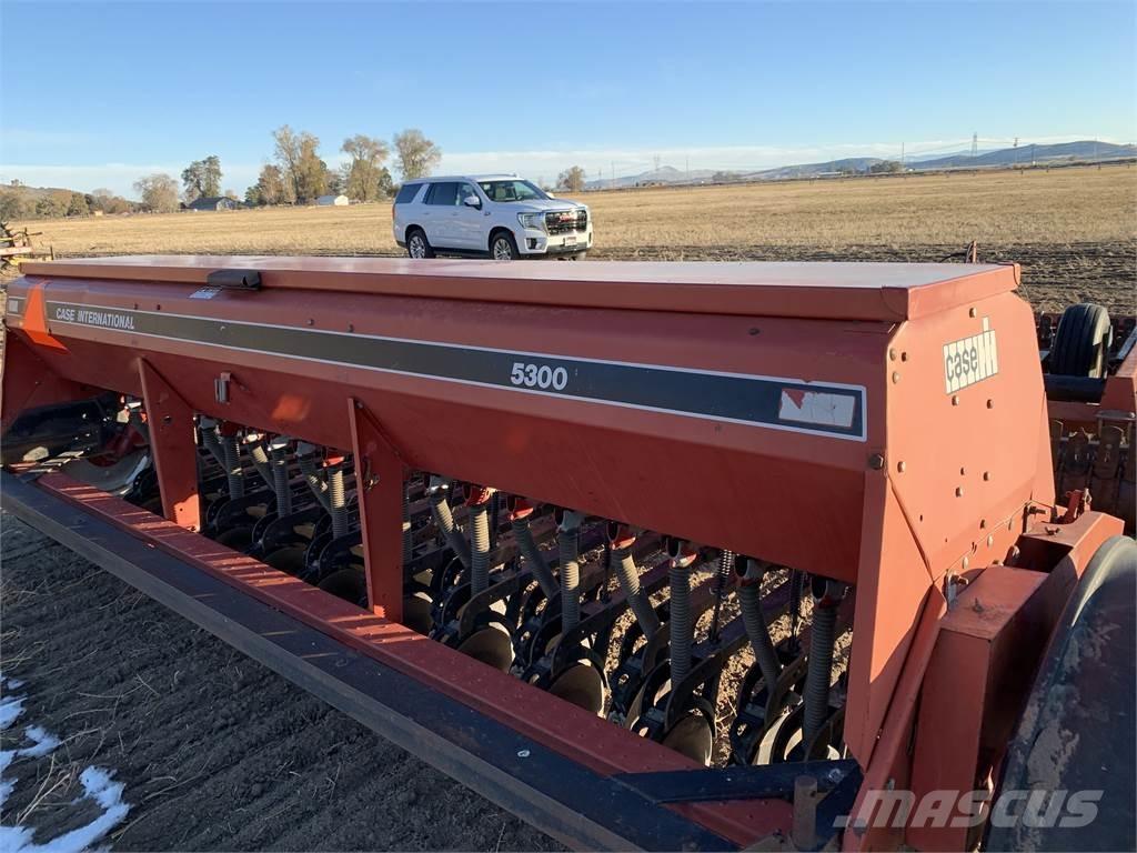 Case IH 5300 Други машини за сеене и аксесоари