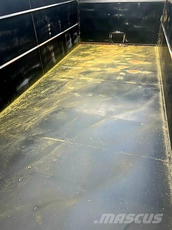  Custom 21 FT Други