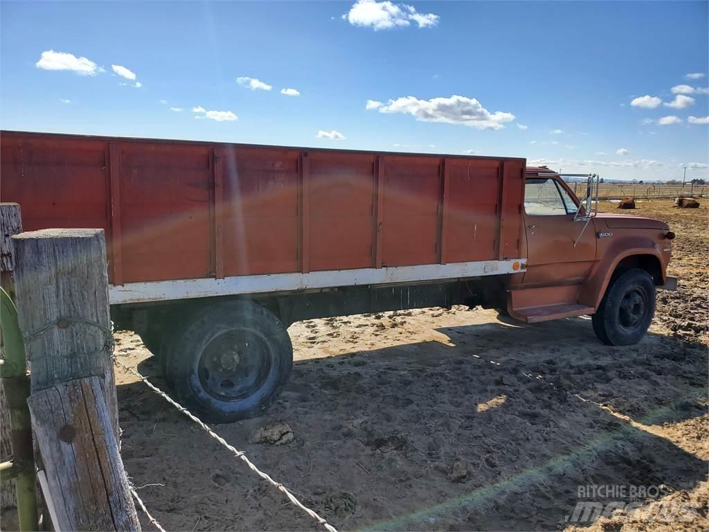 Dodge D600 Други