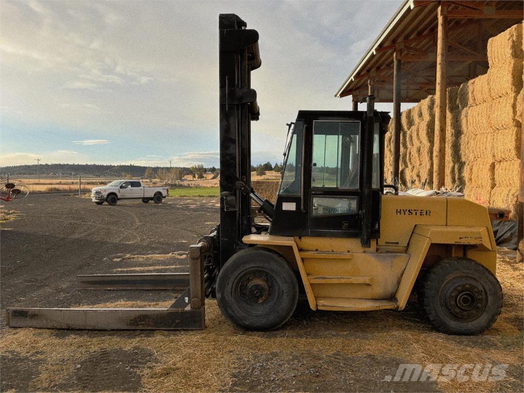 Hyster H210XL Стяги за бали