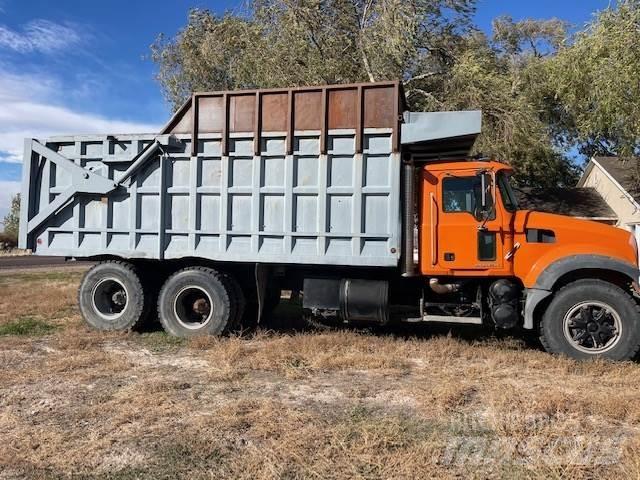 Mack GU713 Други
