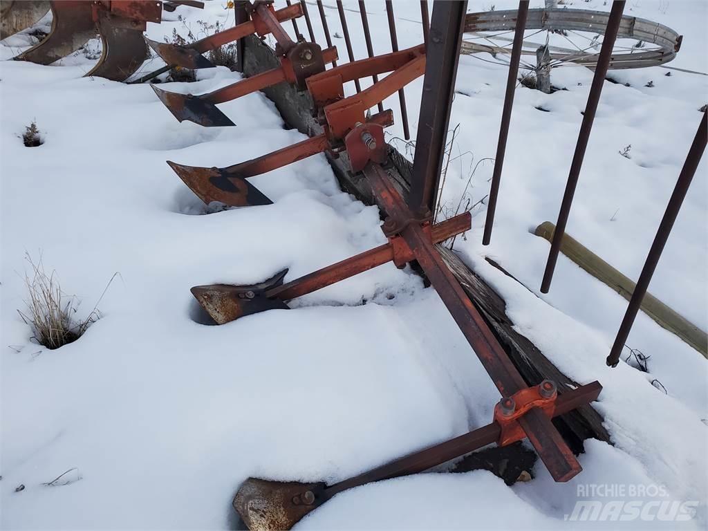  Unknown 5R30 Брани за ниви