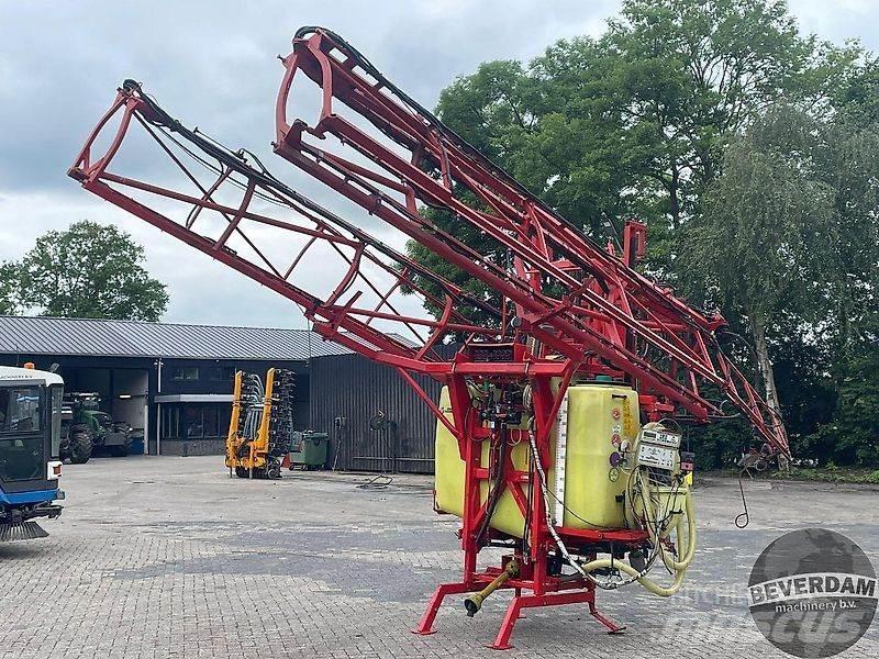 Rau D2 24 Прикачни пръскачки
