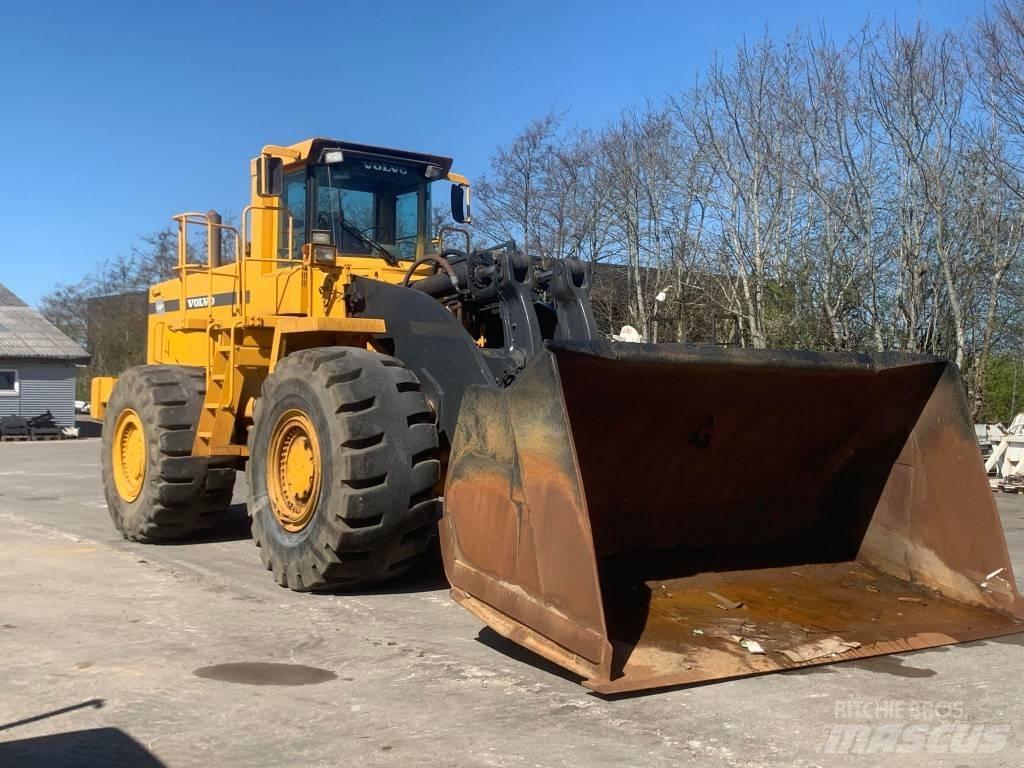 Volvo L330C Колесни товарачи