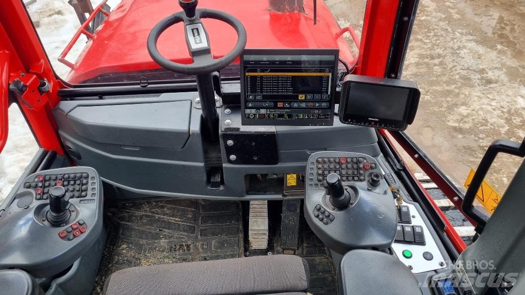 Komatsu 895 Форуардери
