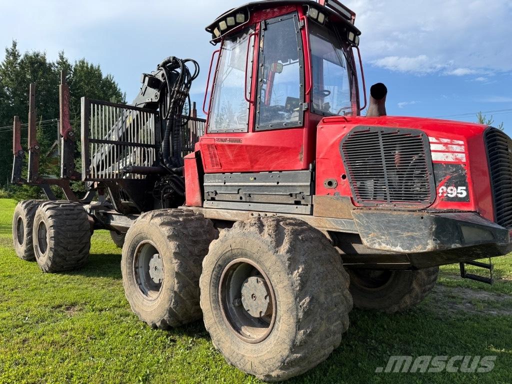 Komatsu 895 Форуардери
