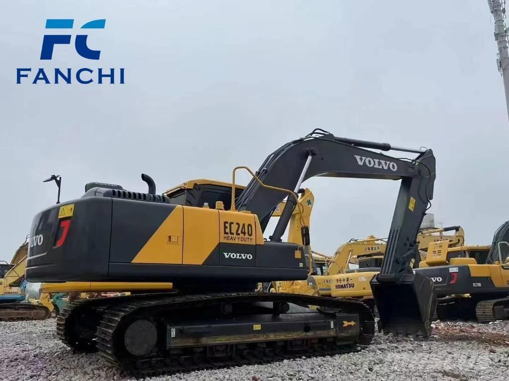 Volvo 240 Верижен екскаватор