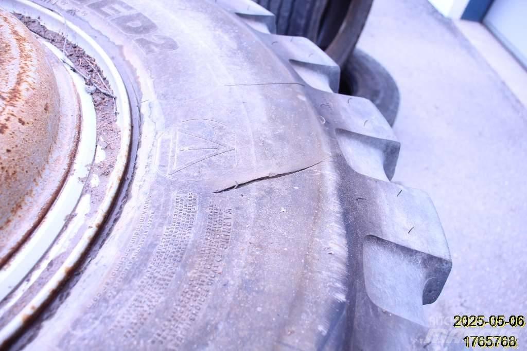 Michelin XMINED2 Гуми
