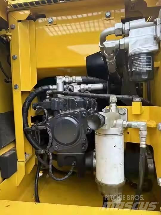 Komatsu PC120 Верижен екскаватор