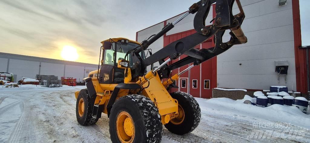 JCB 426 Колесни товарачи